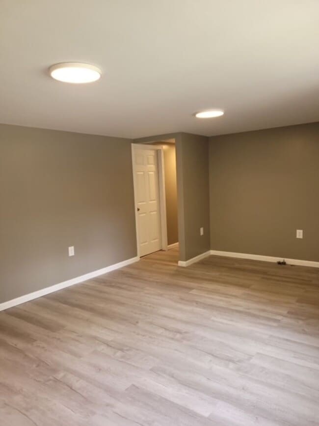 Photo - Renovated 3 Bedroom 2 Bath Home on 1 Acre for Rent!