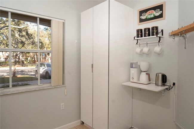 Photo - 8360 SW 27th St