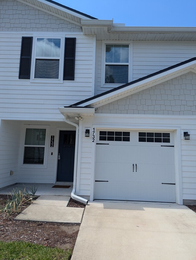Photo - 1732 Cocoanut Rd