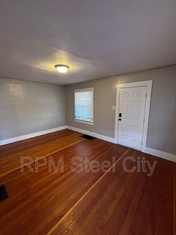 Photo - 1728 Carteret Ave