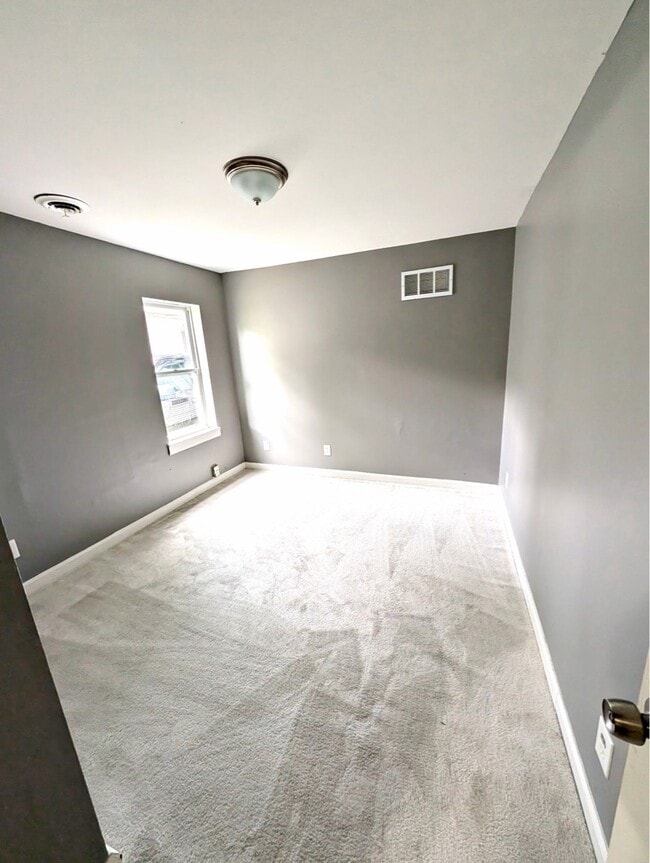 Photo - 3909 W Kearsley St