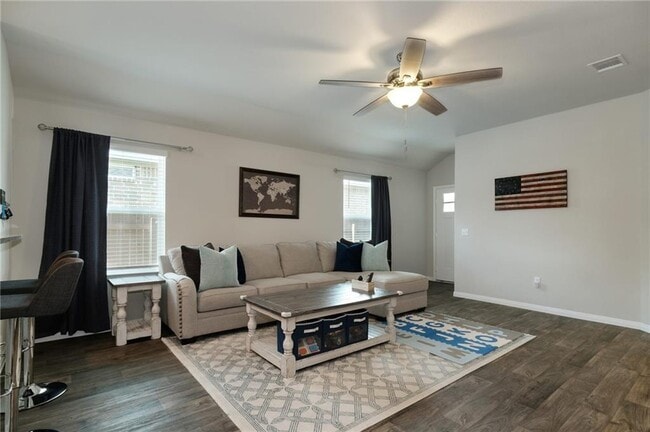 Photo - 104 Dunlin Ln
