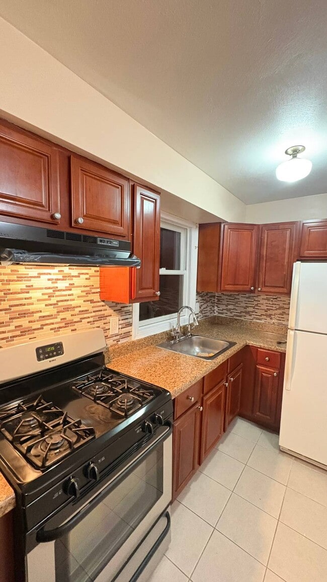 Photo - 105 Lucille Ave