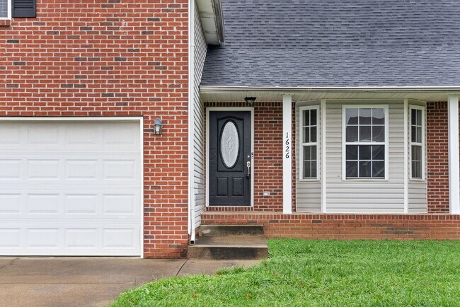 Photo - Spacious Home Conveniently Located Near I-24, Shopping, Restaurants, Movie Theater, AND More!