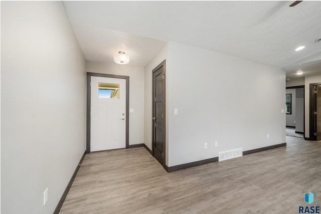 Photo - 4603 W 35th St N