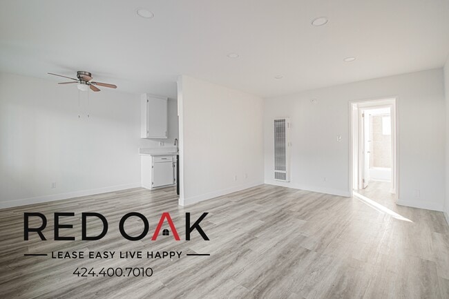 Photo - 1088 W 39th St Unidad 4