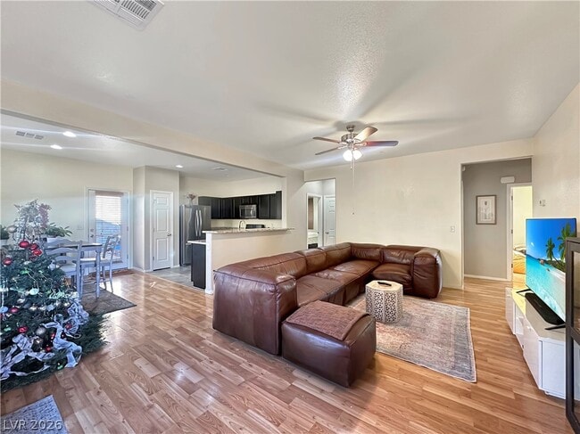 976 Aspen Cliff Dr
