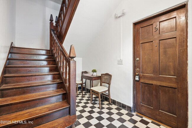 Photo - 3319 Pine St Unidad 5