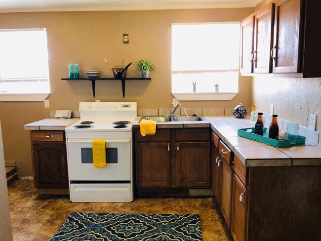 Photo - 200 off move in by May 15th!   ALL BILLS PAID! 2 bedrooms with 2 bath rooms that is a upstairs un...