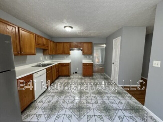 Photo - 2039 Marbut Trce