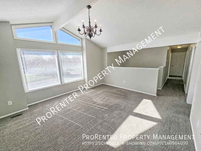 Photo - 929 Wasatch Dr