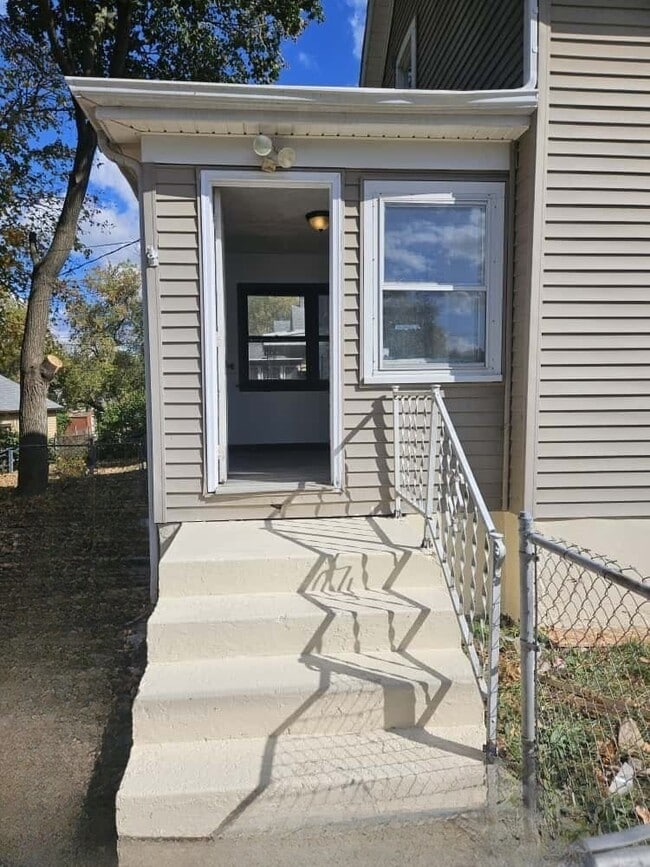 Photo - 1514 High St