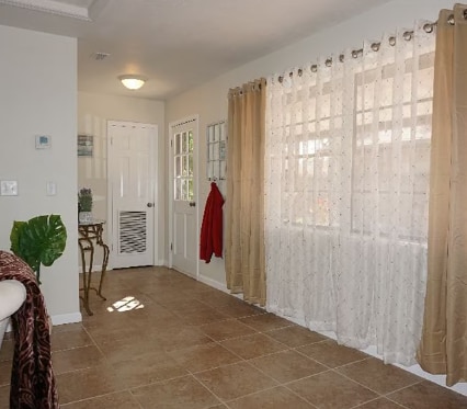 Photo - 1-Bedroom Cottage in a Quiet Melbourne Neighborhood Unit 2