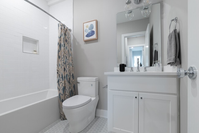 Photo - The Avenue (1513 Ridge Ave)