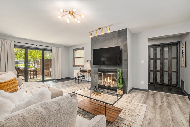 Photo - 112 S 37th St Unit Ste 1122 Apt 2