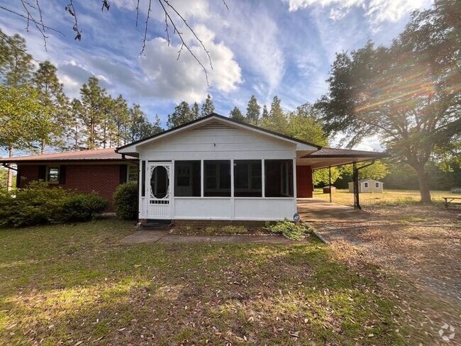 Building Photo - 825 Quewhiffle Rd Rental