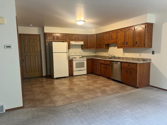 Building Photo - 23 Hollyhock Ct