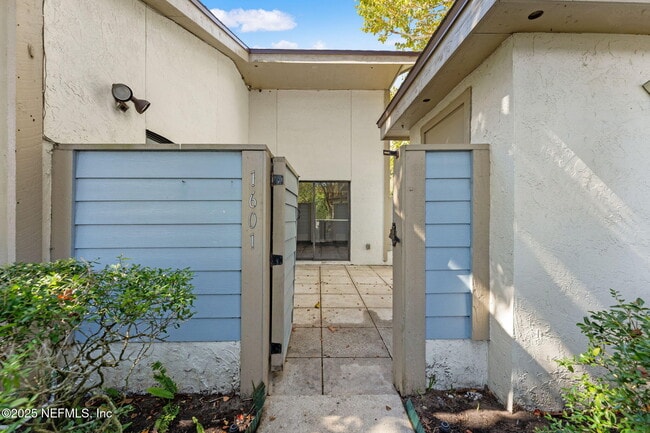 Photo - 1601 Challenger Ct W Unidad 1601