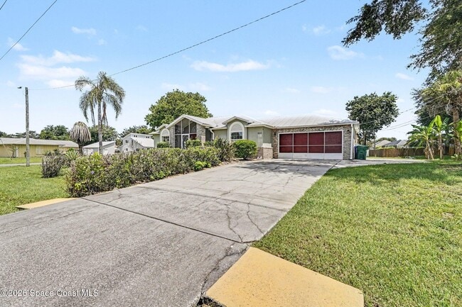 Photo - 880 Vocelle Ave