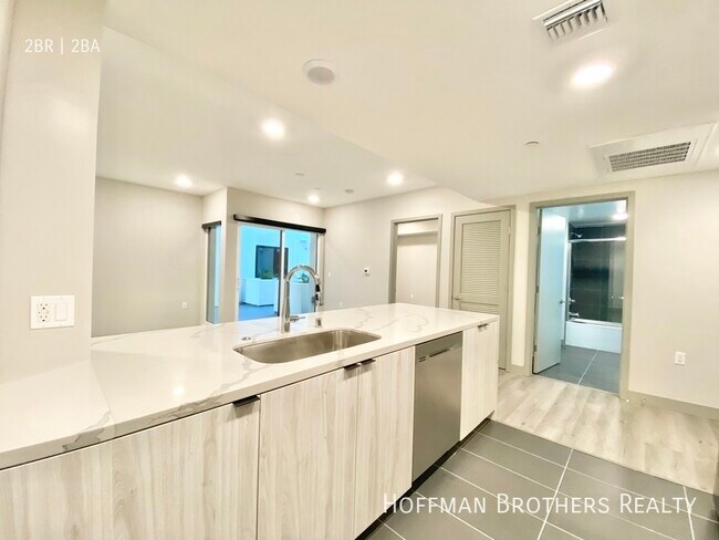 Photo - 1532 Brockton Ave Los Angeles, CA 90025 Unit 202