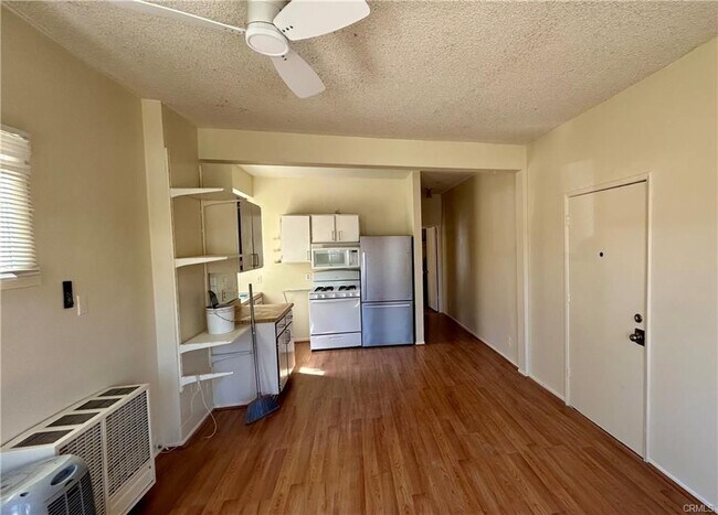 Photo - 3755 Brockton Ave Apartment