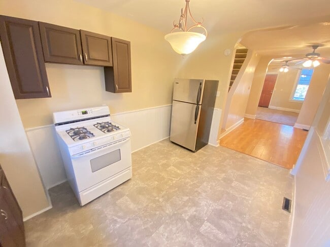 Building Photo - Charming 3 Bedroom, 1 Bath Home in York, Pa!