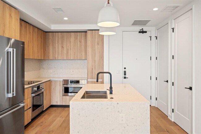 Photo - 84 East Ave Unit 1803