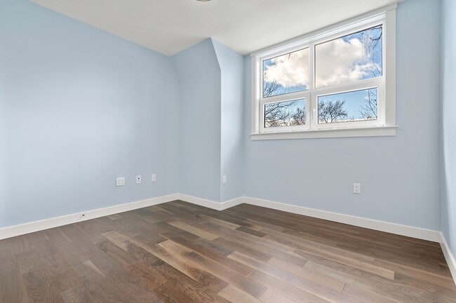 Photo - 136 Babcock St Unit 312