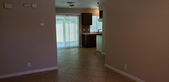 Building Photo - 7434 Mountain Oak Trail Rental