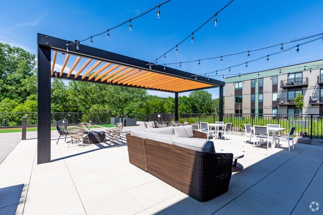 Rooftop Patio - Lounge Area