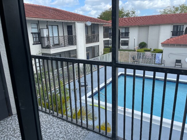 Photo - 11785 NW 30th St Apartamento Unidad 204A