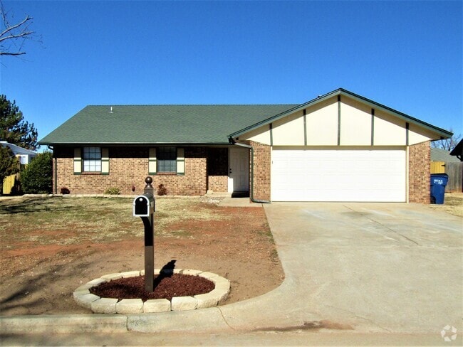 Building Photo - Beautiful home in Mustang! - Must see!