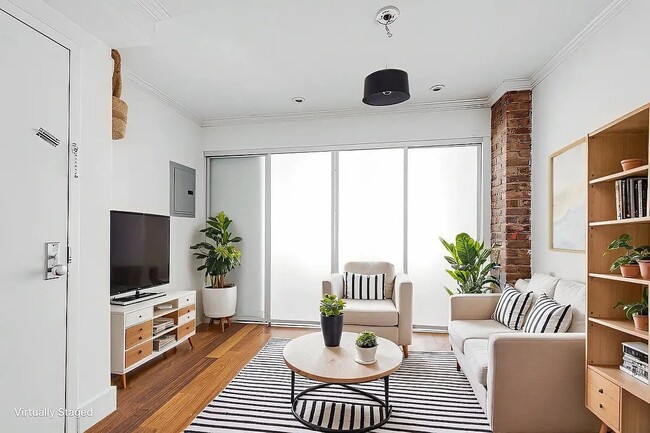 Building Photo - 167 Ludlow St