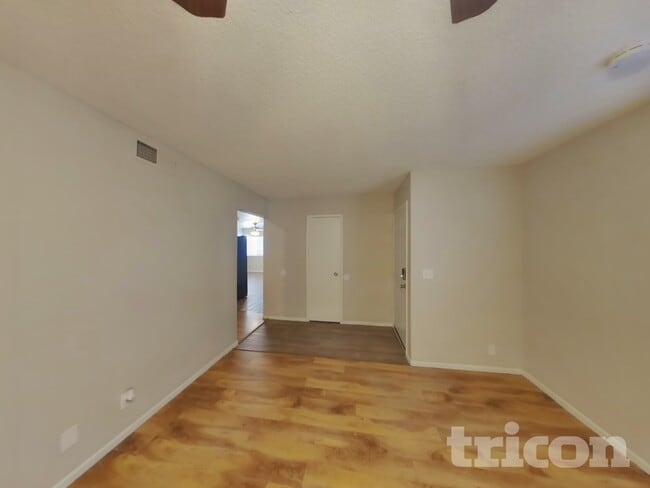 Photo - 4078 Deerfield Ave