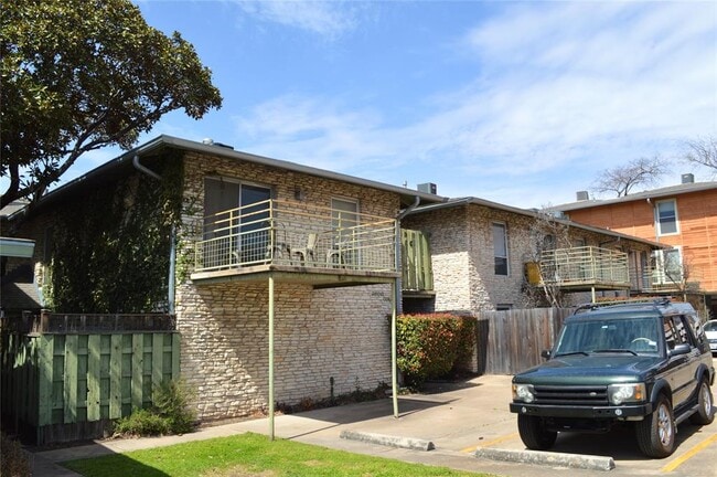 Photo - 2800 Cole St Unit 205C