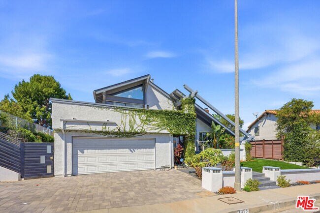 4355 Chaumont Rd