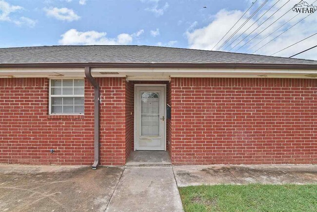 Photo - 4700 Cypress Ave