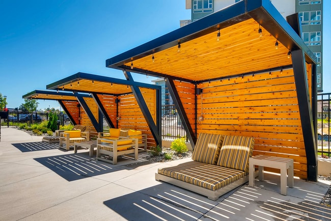 High Line Pointe