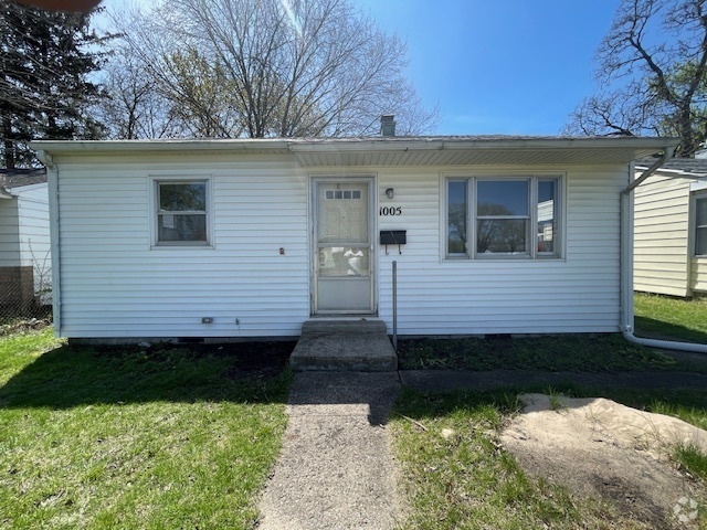 Building Photo - 1005 W Jefferson Blvd Rental