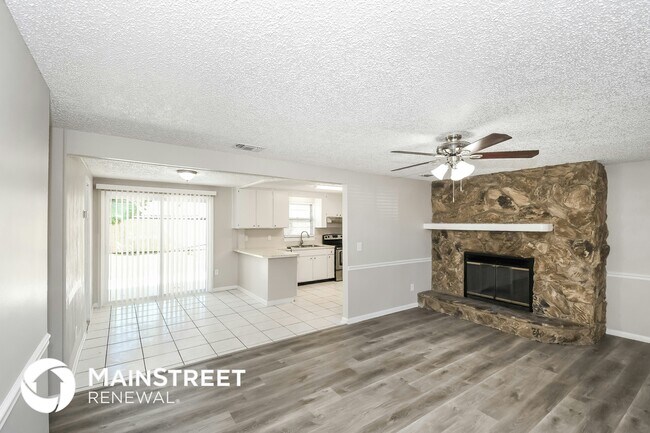 Photo - 8447 Thims Ave