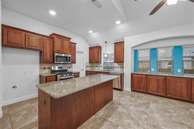 Photo - 905 Foxtail Dr