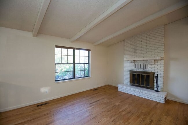 Photo - Spacious 4 Bedroom in Mid-Town Fort Collins