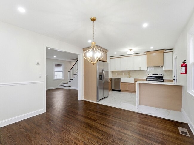 Building Photo - Newly Renovated Pennsauken Rental with Sunroom-Style Back Room, Glass Wall & Basement