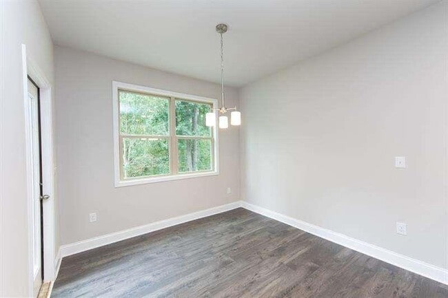 Photo - 207 Jonquil Spring Rd