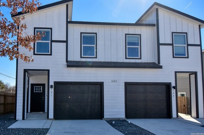Building Photo - 6238 Pancho Villa Dr