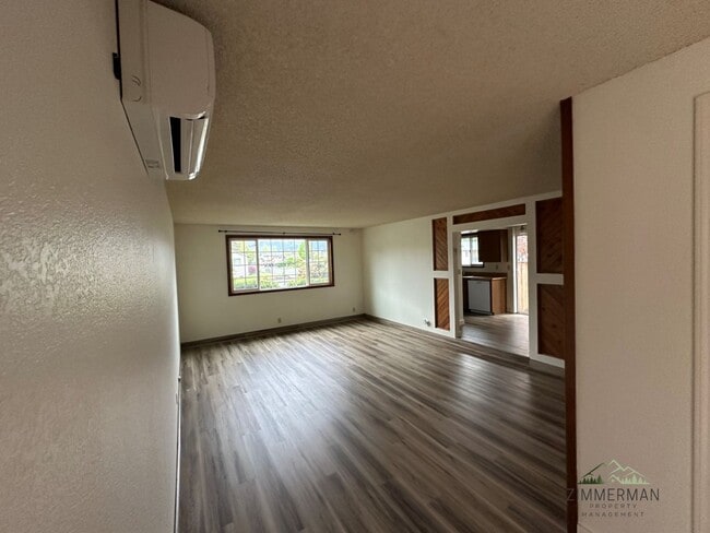 Building Photo - 2126-2128 N 8th St Unit 2126 8th St