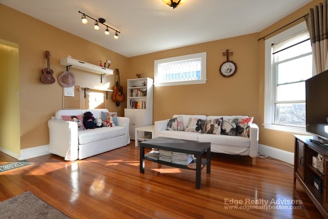 Photo - 35 Palmer St Unit R