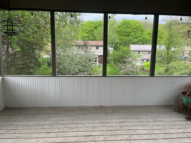 Photo - 1509 Tarragon Dr House