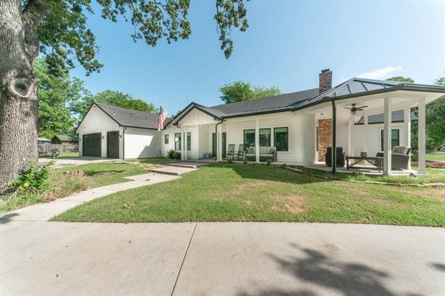 Building Photo - 131 Lakeway Ln
