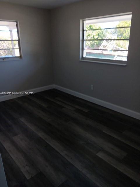 Photo - 622 Plymouth St